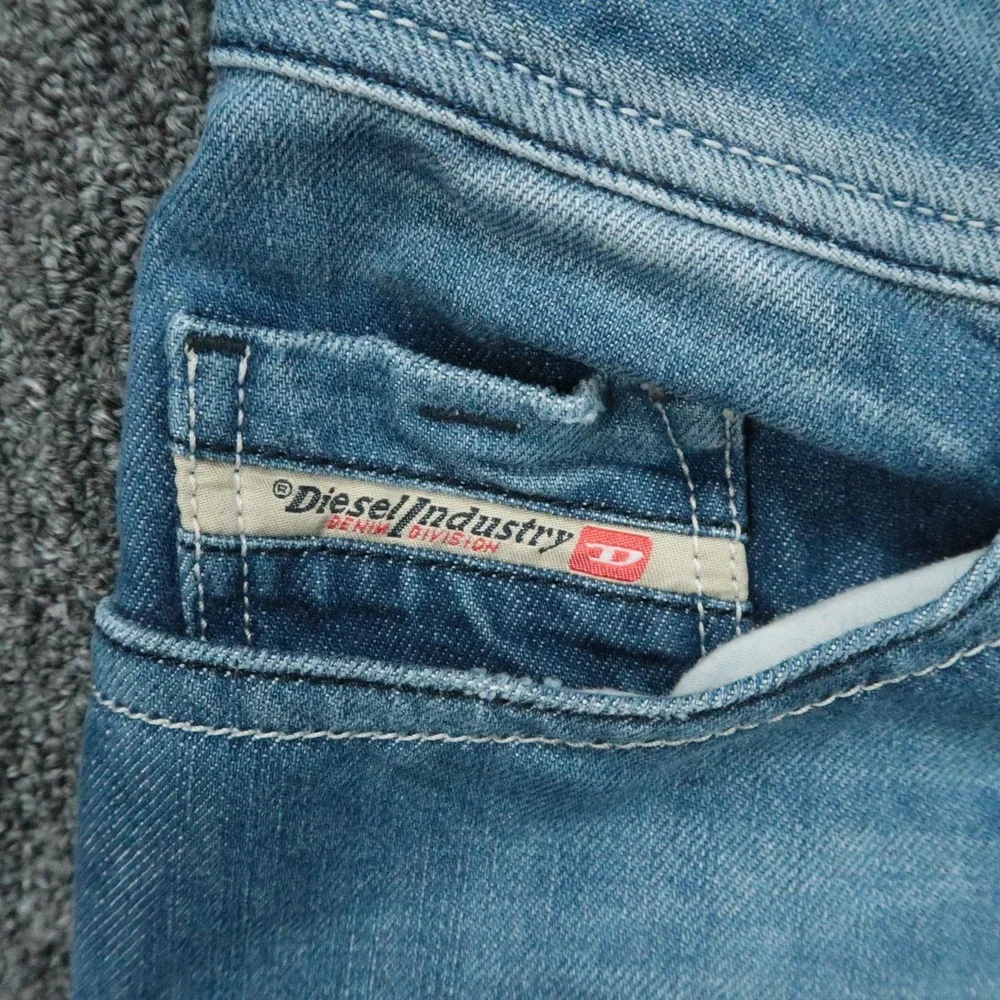 Diesel Jeans Mens 31x30 Blue Ruky Bootcut 5 Pocket Medium Wash Denim